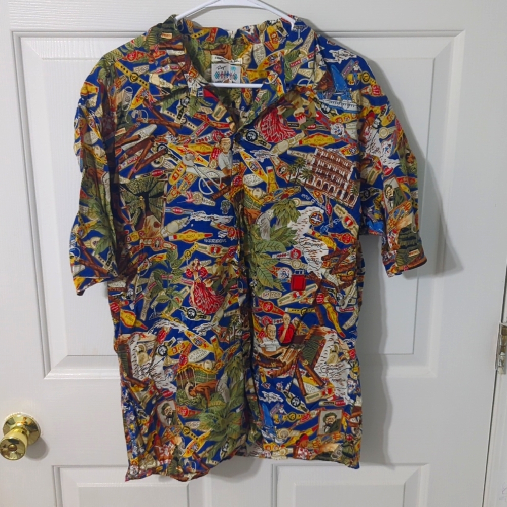 Reyn Spooner button up size L